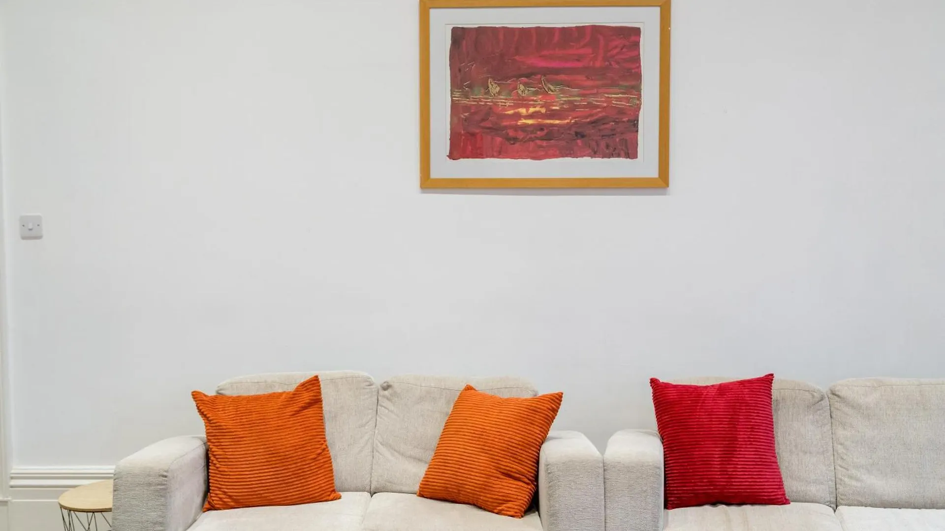 Spacious London Canary Wharf Apartments Near London 02 Arena, Excel Exhibition Centre, With Free Parking & Wifi United Kingdom