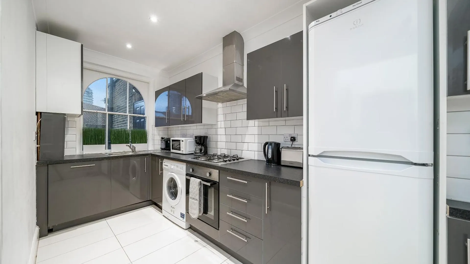Spacious London Canary Wharf Apartments Near London 02 Arena, Excel Exhibition Centre, With Free Parking & Wifi United Kingdom