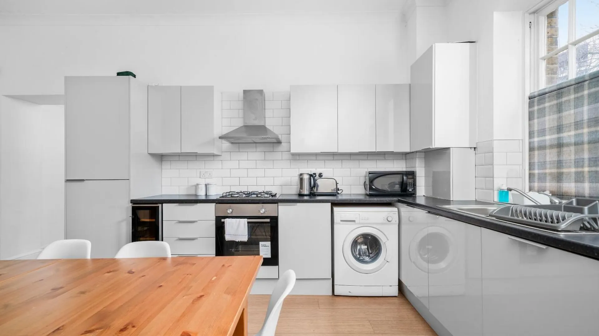 Spacious London Canary Wharf Apartments Near London 02 Arena, Excel Exhibition Centre, With Free Parking & Wifi Reino Unido